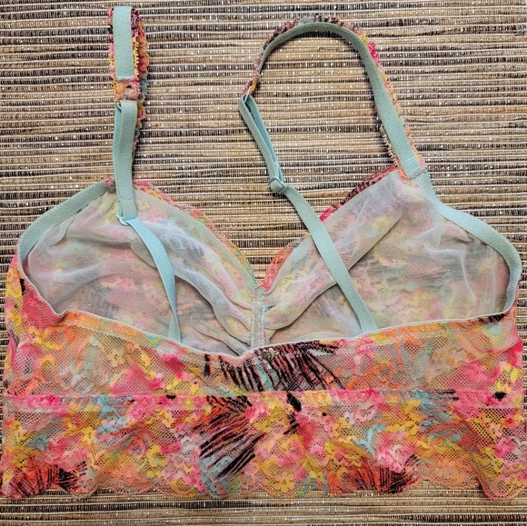 Undie Bundle Victoria Secret Frederick's - Picture 7 of 10